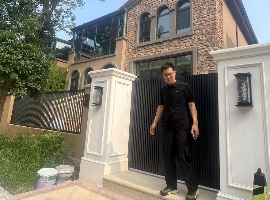 山东潍坊风水大师王易明受邀到昌乐为李女士的别墅进行风水堪舆一